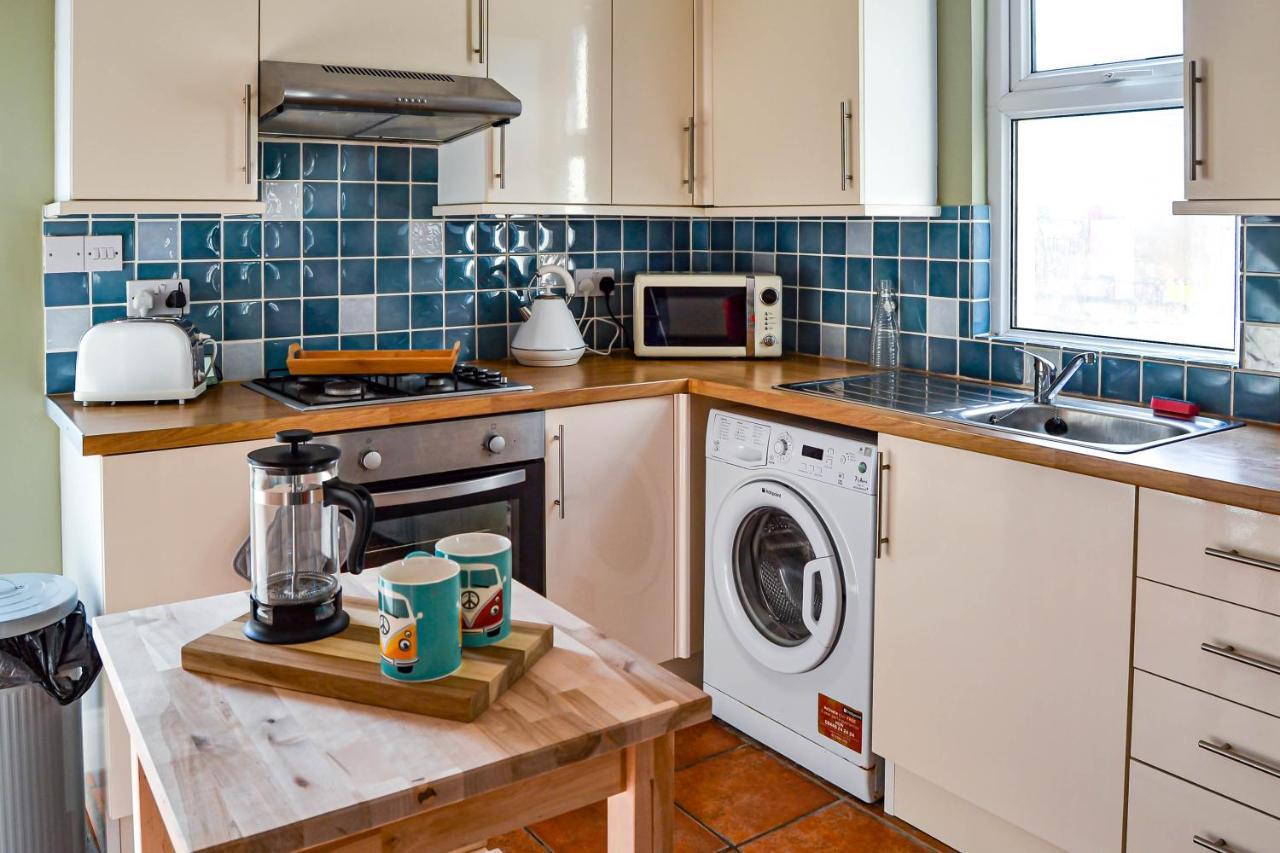 The Ella Fitzgerald - Modern 2 Bedroom Apartment, Super Close To City Centre Cardiff Exterior foto